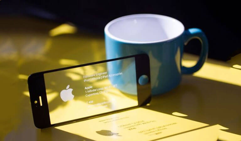 کارت ویزیت خاص - کارت‌های ویزیت صفحه نمایش تلفن‌های هوشمند