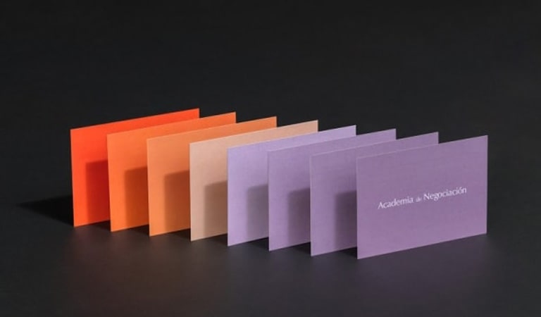 Academia de Negociación، توسط افراد برندینگ طراحی ست اداری - Academia de Negociación، توسط افراد برندینگ