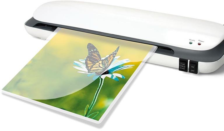 در چاپ دیجیتال لمینیت کردن (lamination) چه کاربردی دارد؟ در چاپ دیجیتال لمینیت کردن (lamination) چه کاربردی دارد؟ - لمینت کاغذ